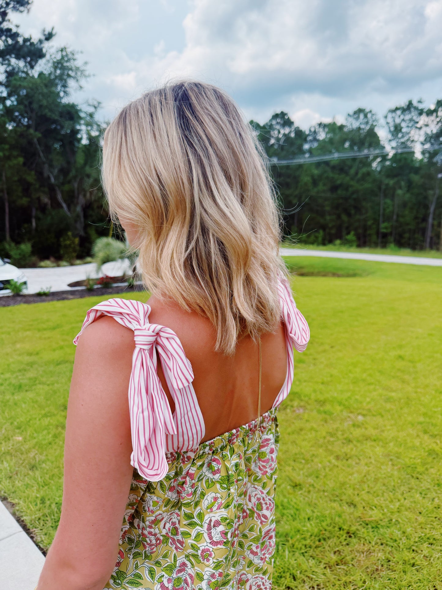 Dahlia Knot Top