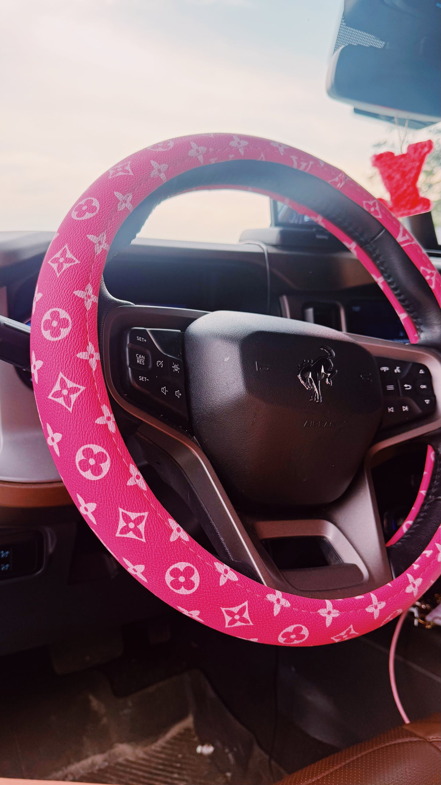 PreOrder - Lila Steering Wheel Cover